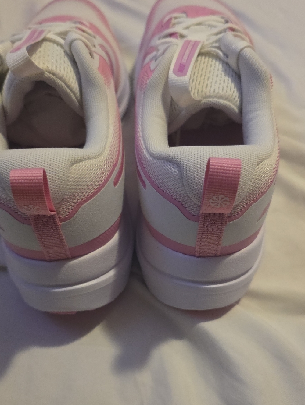 Nike White and Pink Athletic Trainers - Picture 4 of 8